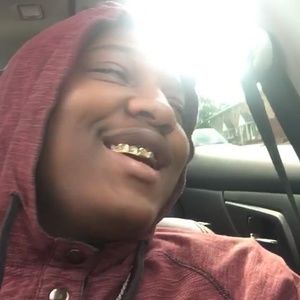 Meet your Posher, Ej